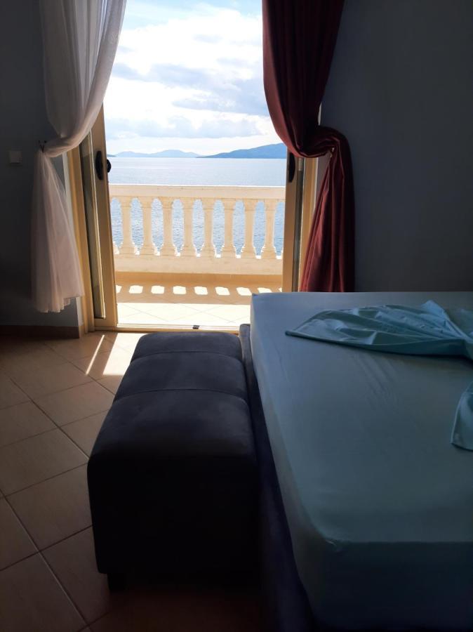 Rock Star-Pllakat Bed & Breakfast Sarande Exterior photo