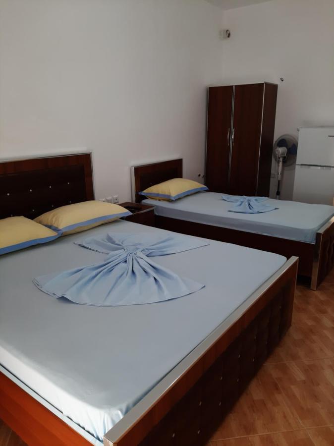 Rock Star-Pllakat Bed & Breakfast Sarande Exterior photo