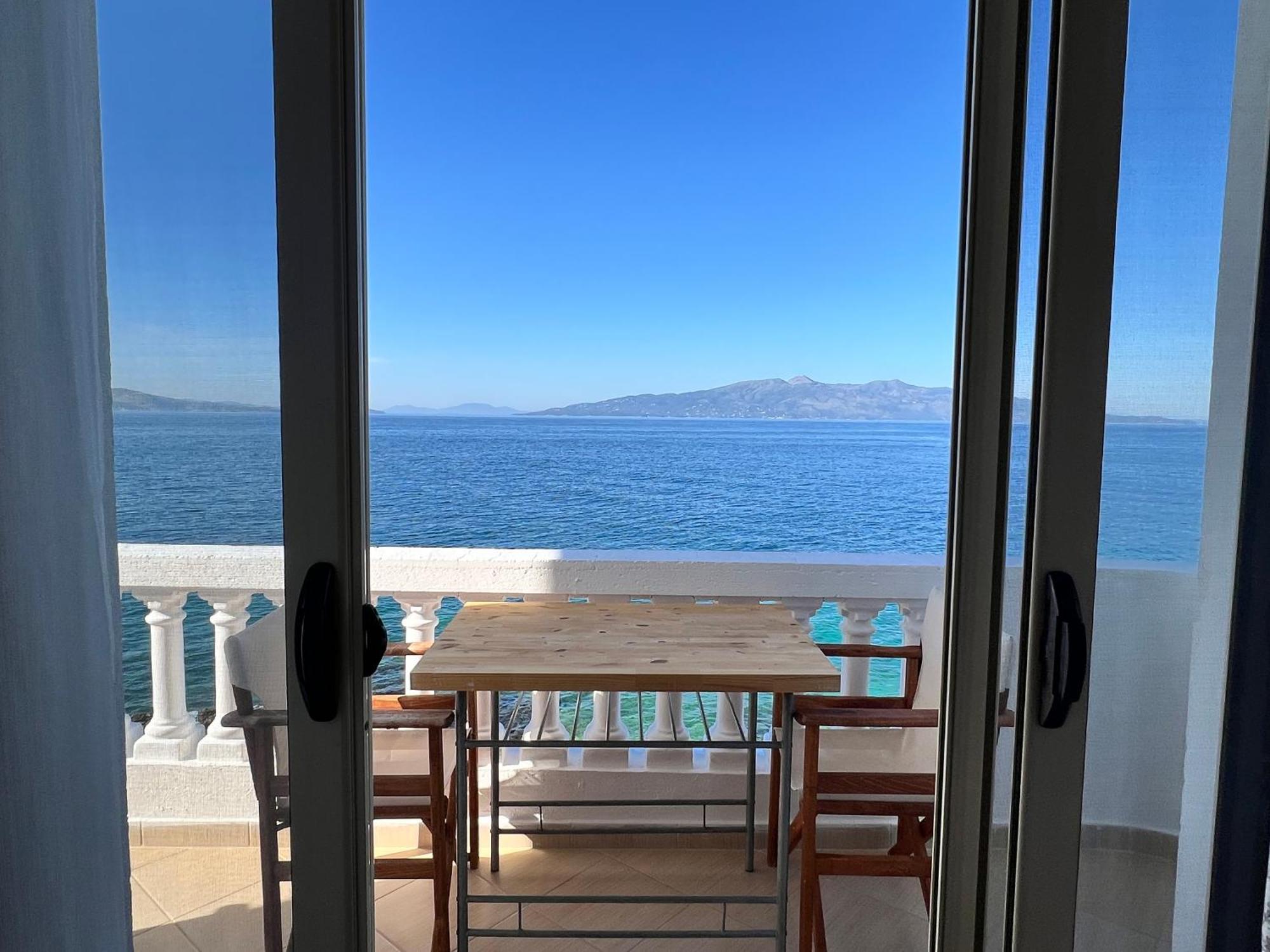 Rock Star-Pllakat Bed & Breakfast Sarande Exterior photo